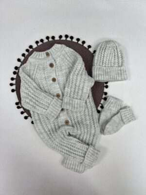 photo_5327992607155621921_y